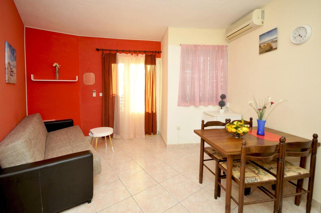 Apartments With A Parking Space Okrug Donji, Ciovo - 13732 Donji Okrug (Ciovo) Exterior foto
