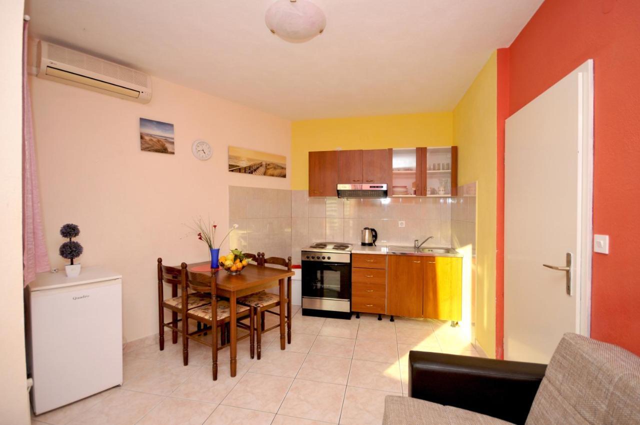 Apartments With A Parking Space Okrug Donji, Ciovo - 13732 Donji Okrug (Ciovo) Exterior foto