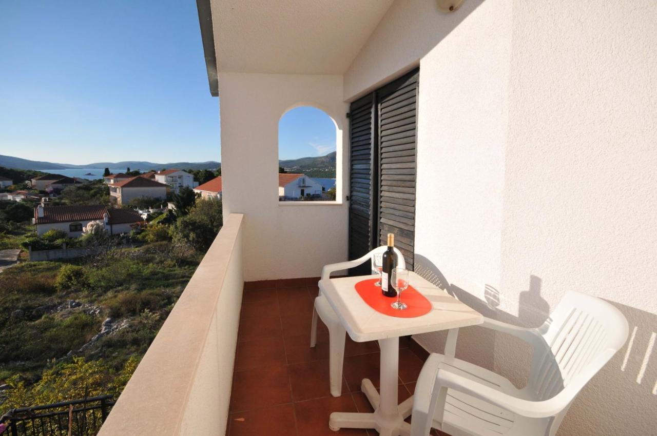 Apartments With A Parking Space Okrug Donji, Ciovo - 13732 Donji Okrug (Ciovo) Exterior foto